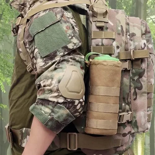 Flaskeholder med molle system på rygtaske